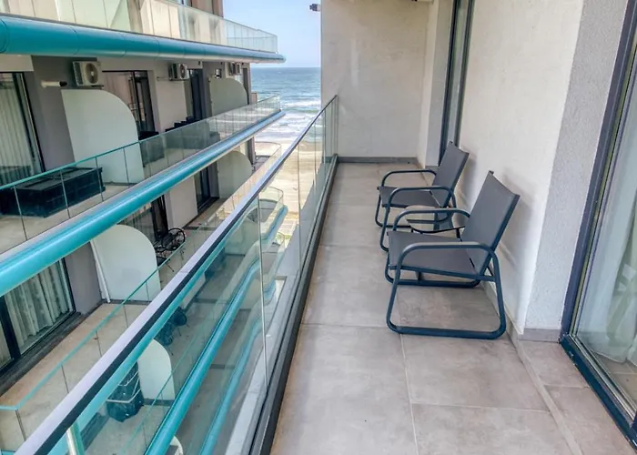 Azzurro Nami * Năvodari